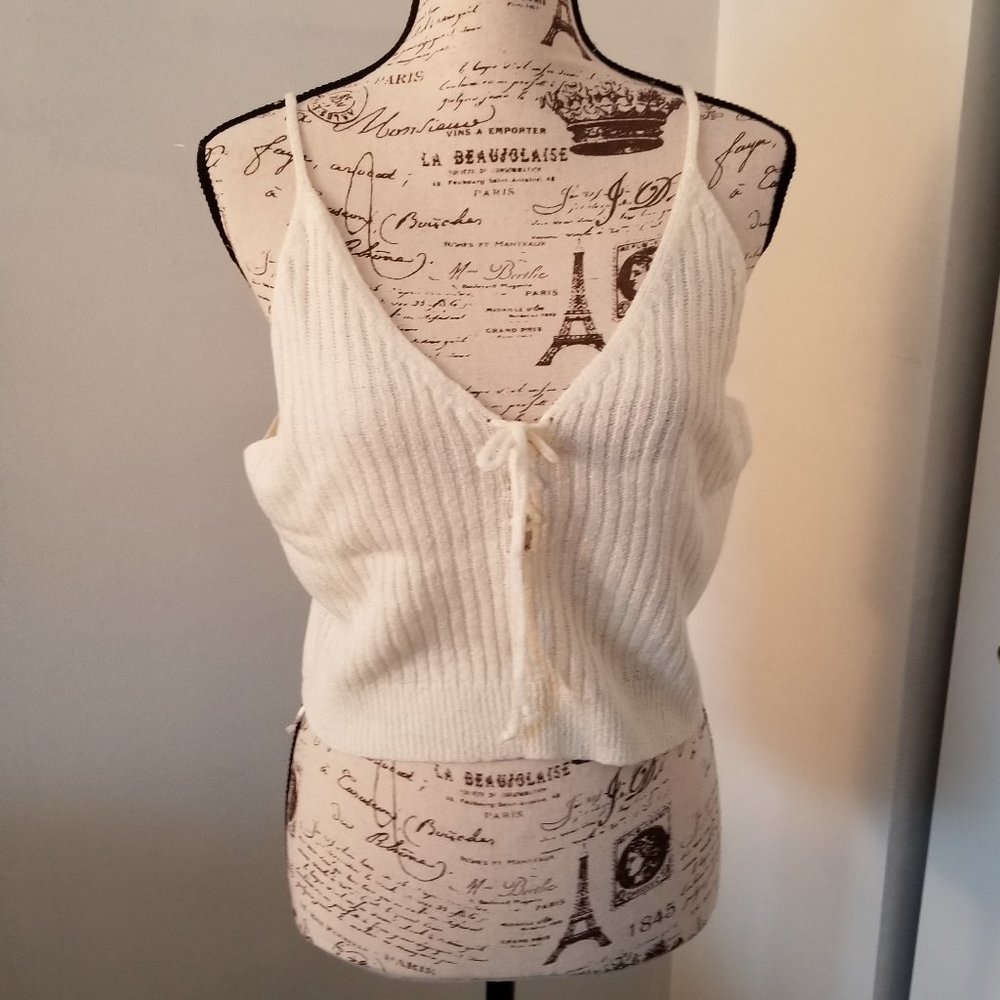 NWT Love More Crop Top in Cream/White Rose